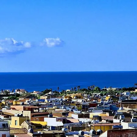 Da Domitilla In Centro Storico Con Panorama * אבולה